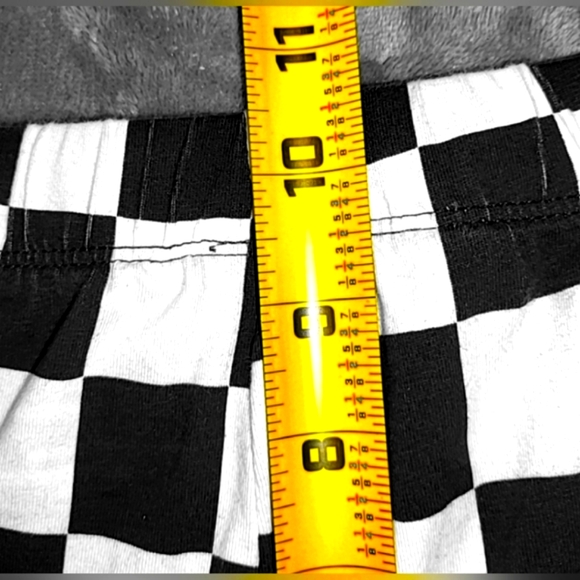 No Boundries Checkered Leggings - Picture 7 of 9